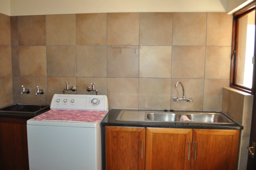 To Let 3 Bedroom Property for Rent in Bronberg Gauteng