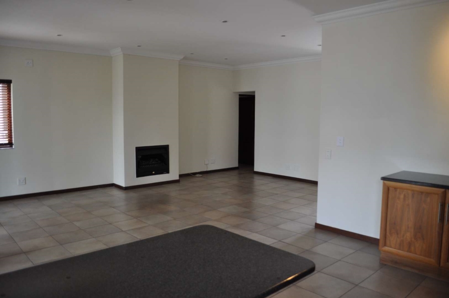 To Let 3 Bedroom Property for Rent in Bronberg Gauteng