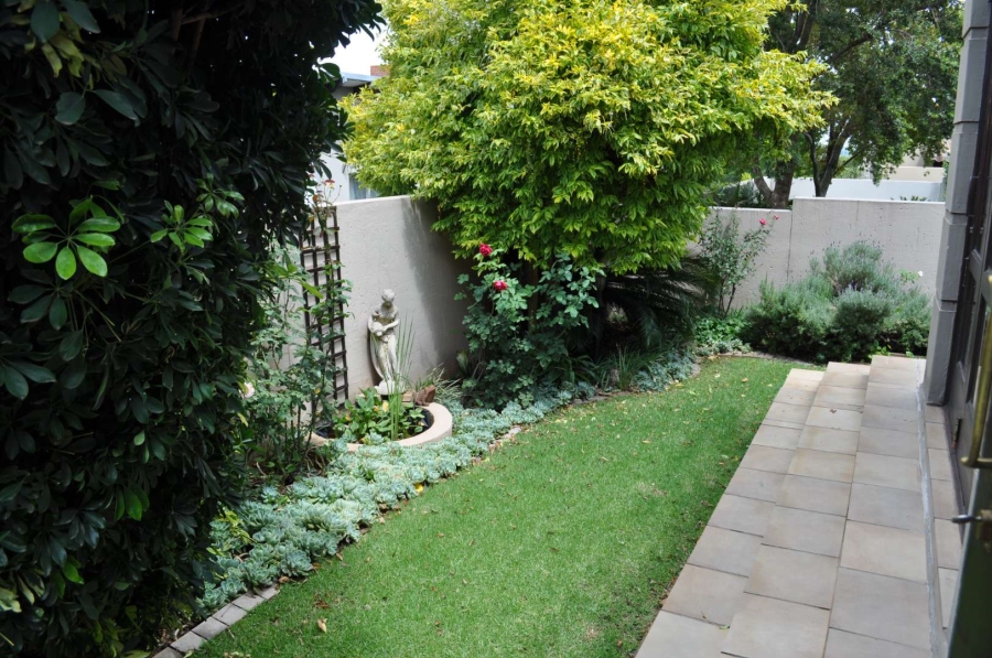 To Let 3 Bedroom Property for Rent in Bronberg Gauteng