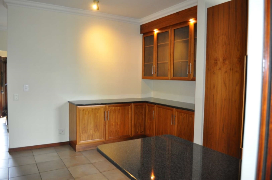 To Let 3 Bedroom Property for Rent in Bronberg Gauteng