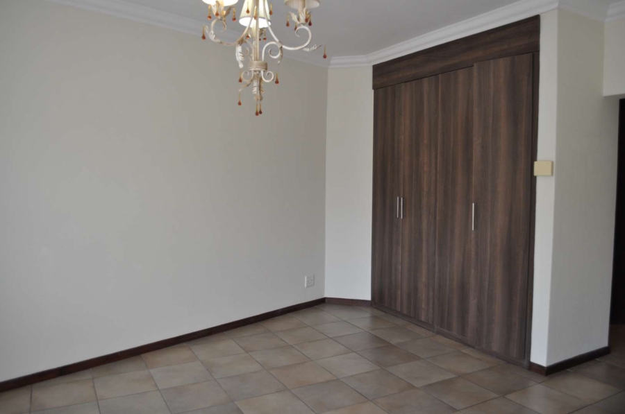 To Let 3 Bedroom Property for Rent in Bronberg Gauteng