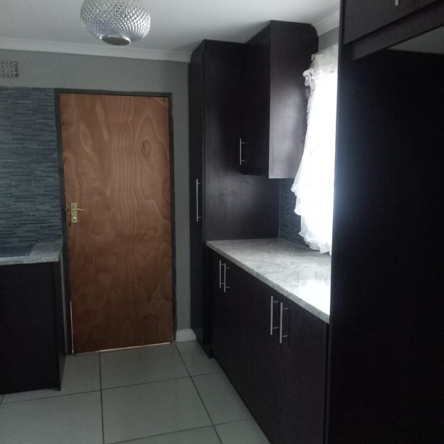 2 Bedroom Property for Sale in Siluma View Gauteng