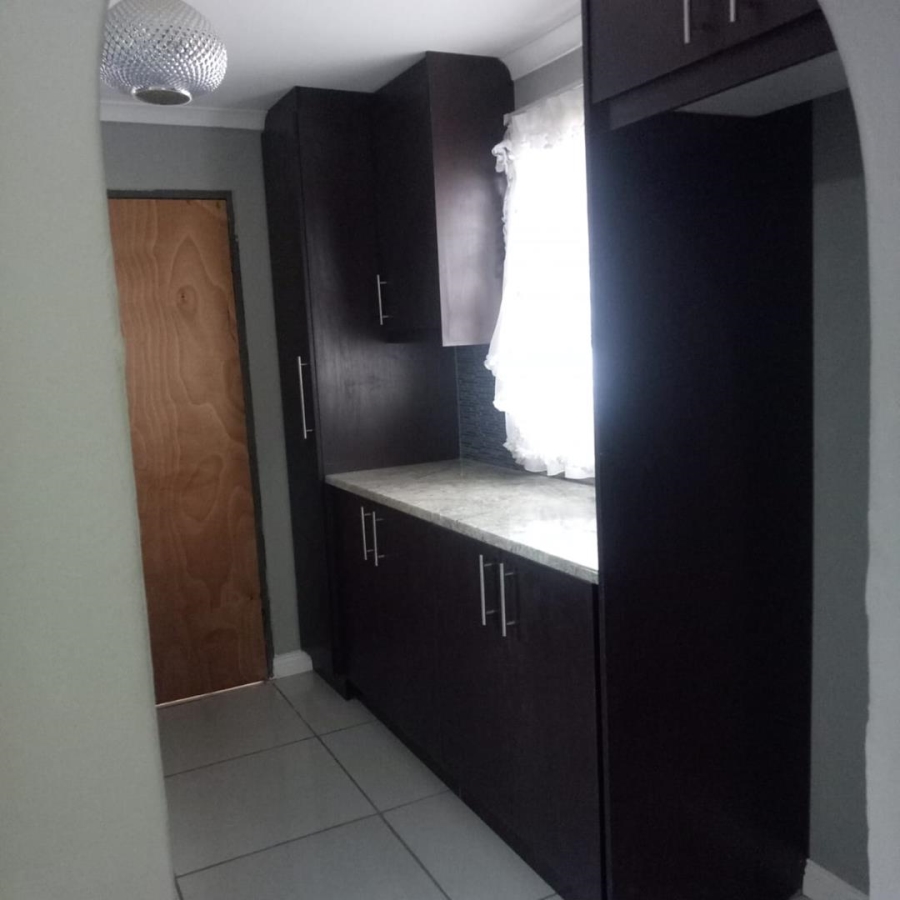 2 Bedroom Property for Sale in Siluma View Gauteng