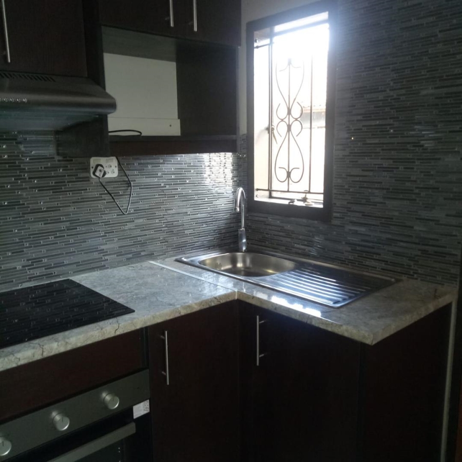 2 Bedroom Property for Sale in Siluma View Gauteng