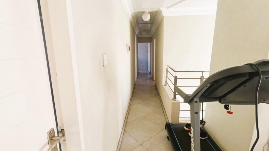 4 Bedroom Property for Sale in Olievenhoutbosch Gauteng