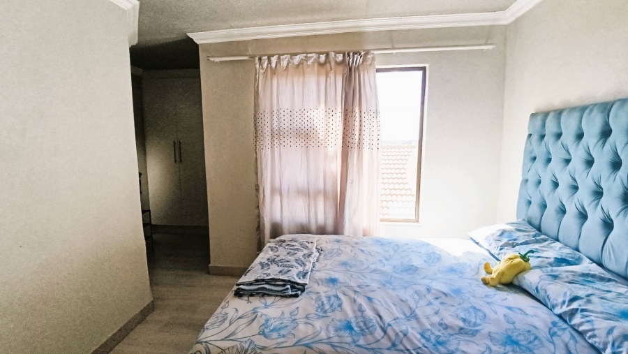 4 Bedroom Property for Sale in Olievenhoutbosch Gauteng