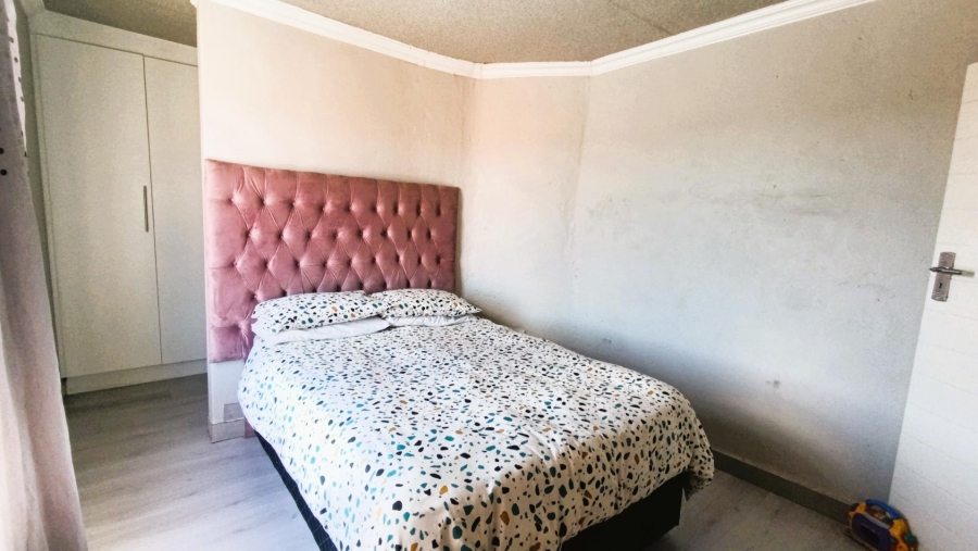 4 Bedroom Property for Sale in Olievenhoutbosch Gauteng