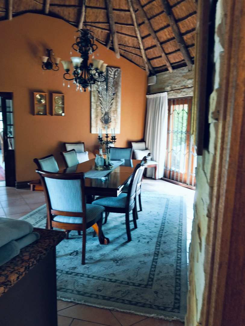 5 Bedroom Property for Sale in Mnandi Gauteng