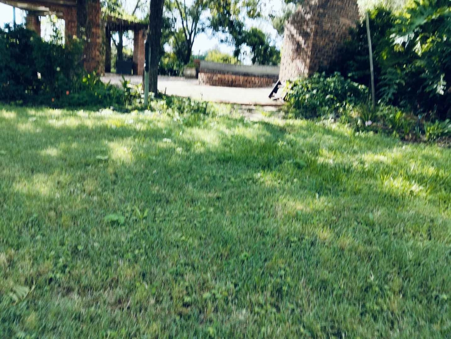 5 Bedroom Property for Sale in Mnandi Gauteng