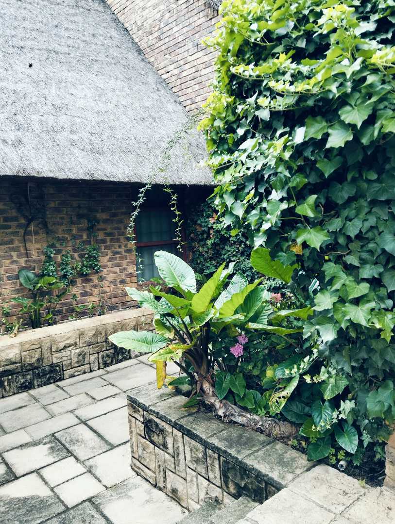 5 Bedroom Property for Sale in Mnandi Gauteng