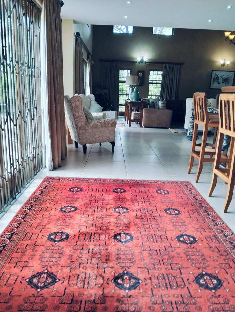 5 Bedroom Property for Sale in Mnandi Gauteng