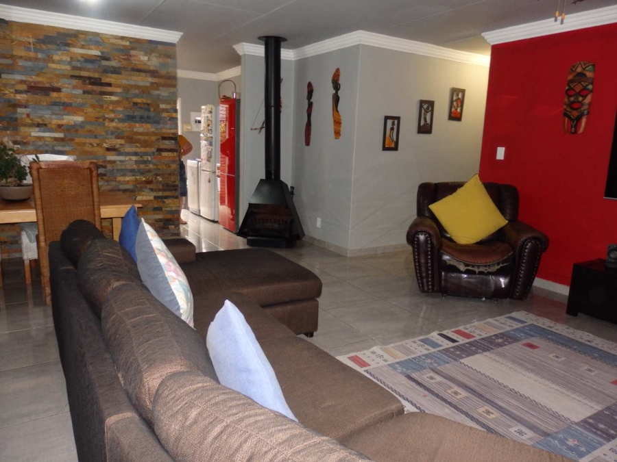3 Bedroom Property for Sale in Garsfontein Gauteng