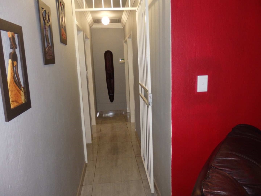 3 Bedroom Property for Sale in Garsfontein Gauteng