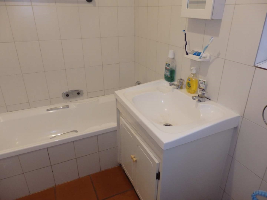 3 Bedroom Property for Sale in Garsfontein Gauteng