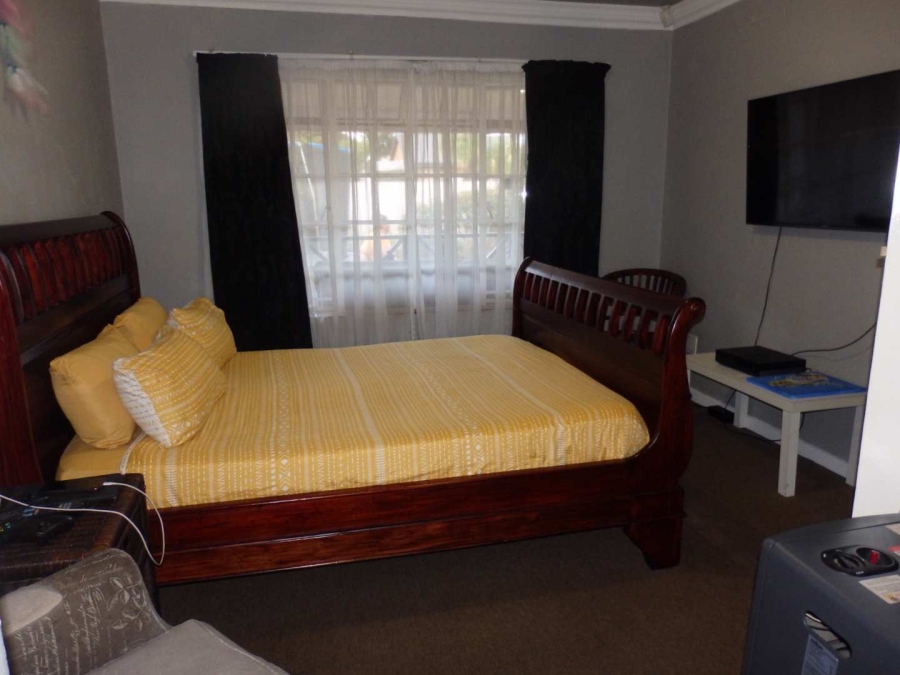 3 Bedroom Property for Sale in Garsfontein Gauteng