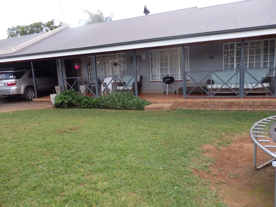 3 Bedroom Property for Sale in Garsfontein Gauteng