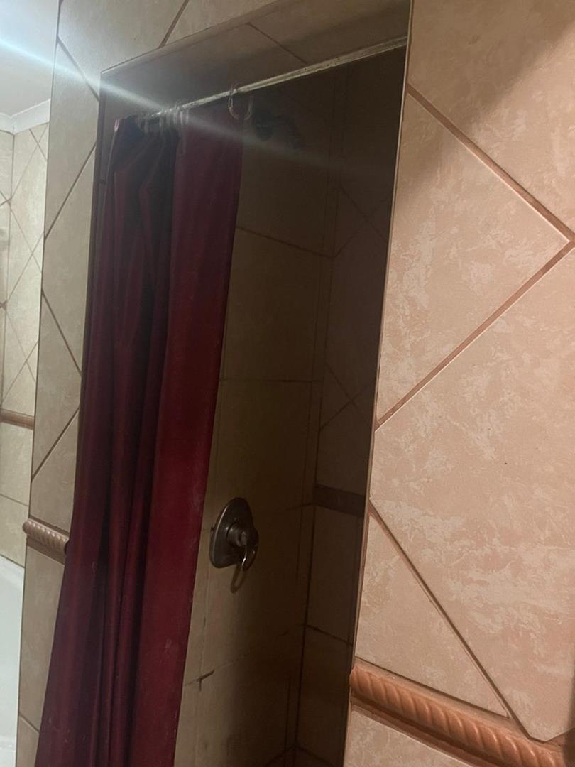 To Let 1 Bedroom Property for Rent in Clubview Gauteng