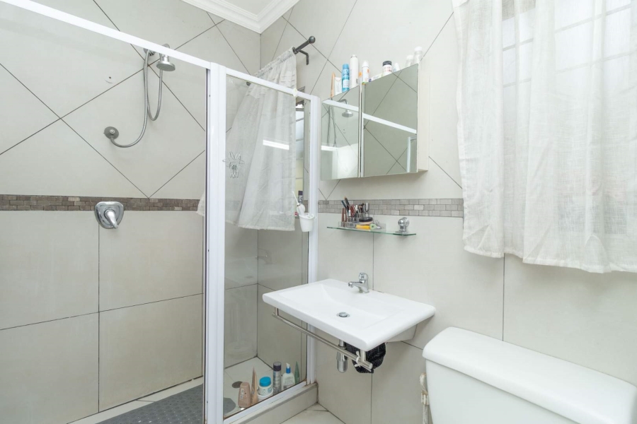 2 Bedroom Property for Sale in River Club Gauteng