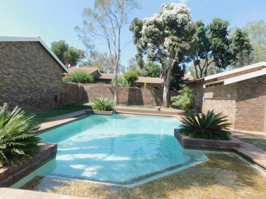 2 Bedroom Property for Sale in River Club Gauteng