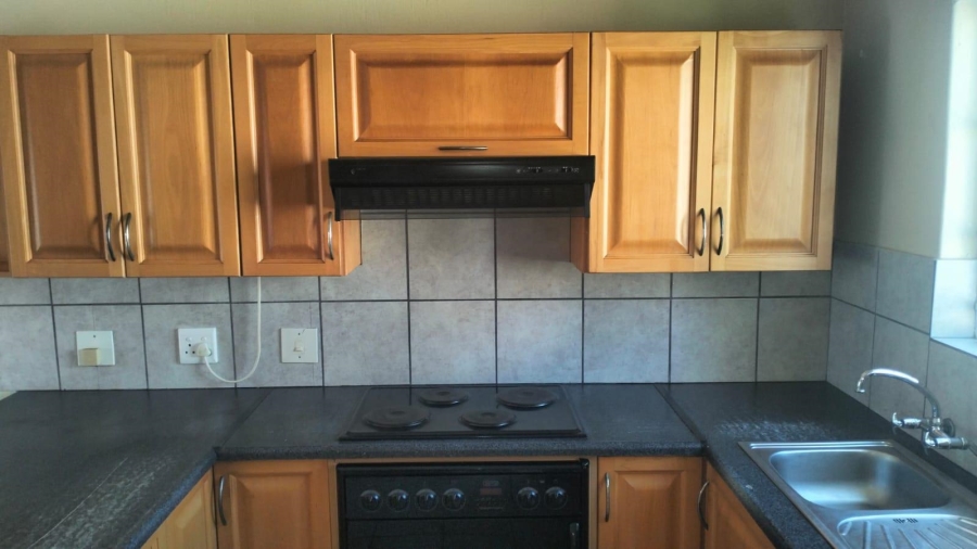 2 Bedroom Property for Sale in Garsfontein Gauteng