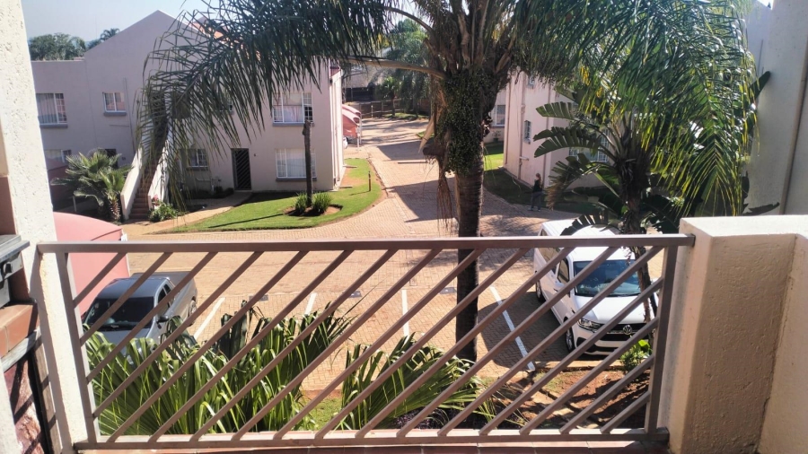 2 Bedroom Property for Sale in Garsfontein Gauteng