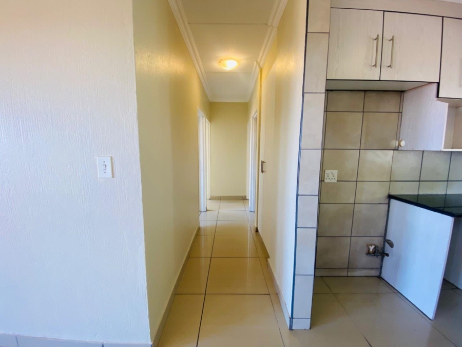 To Let 3 Bedroom Property for Rent in Constantia Kloof Gauteng