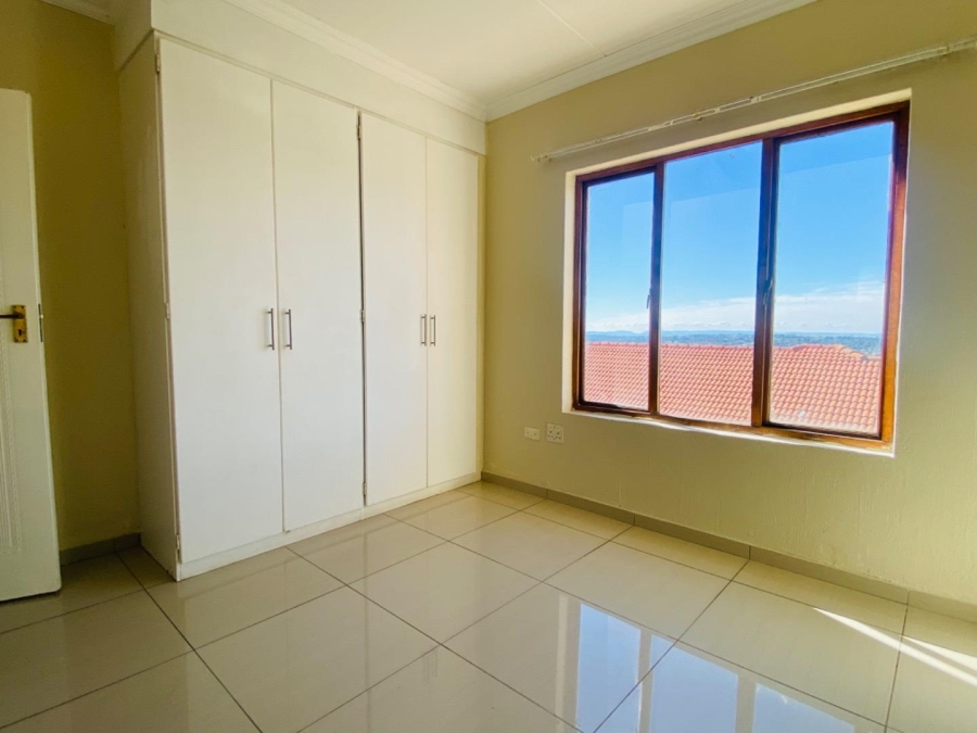 To Let 3 Bedroom Property for Rent in Constantia Kloof Gauteng