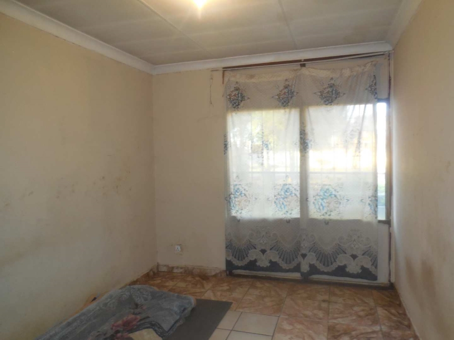 To Let 4 Bedroom Property for Rent in Silverton Gauteng