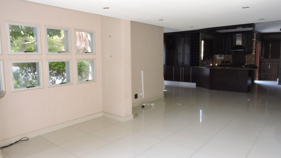 To Let 4 Bedroom Property for Rent in Faerie Glen Gauteng