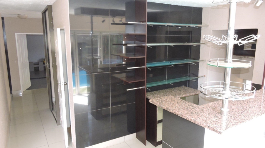 To Let 4 Bedroom Property for Rent in Faerie Glen Gauteng