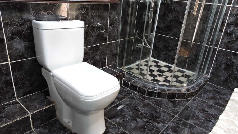 To Let 4 Bedroom Property for Rent in Faerie Glen Gauteng