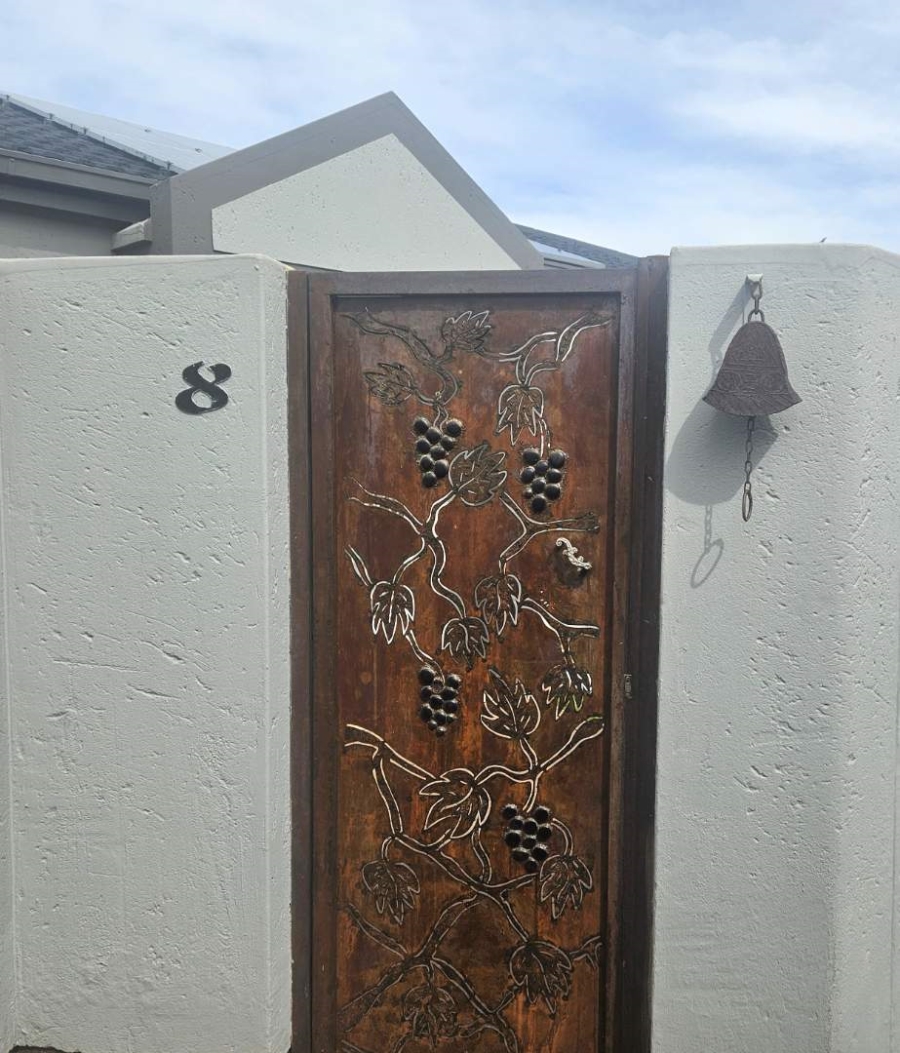 2 Bedroom Property for Sale in New Redruth Gauteng