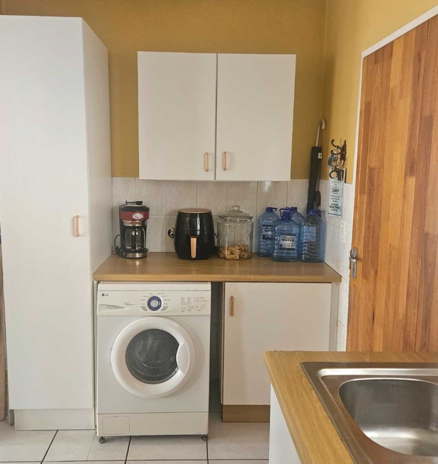 2 Bedroom Property for Sale in New Redruth Gauteng