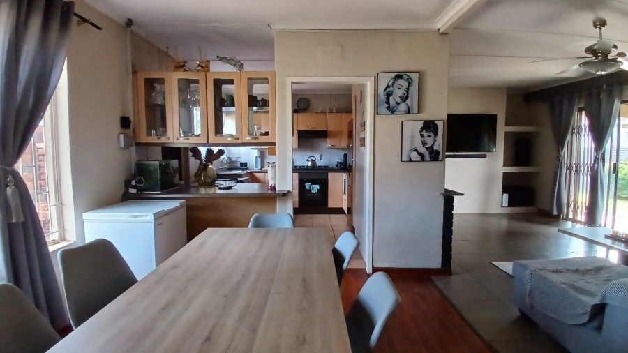3 Bedroom Property for Sale in Bonaero Park Gauteng