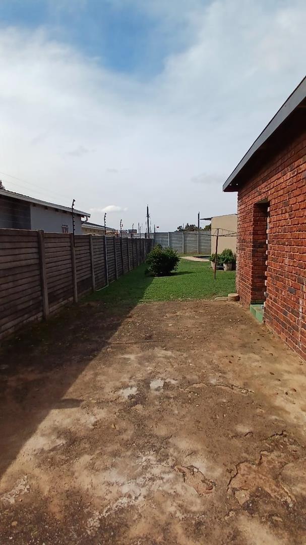 3 Bedroom Property for Sale in Bonaero Park Gauteng