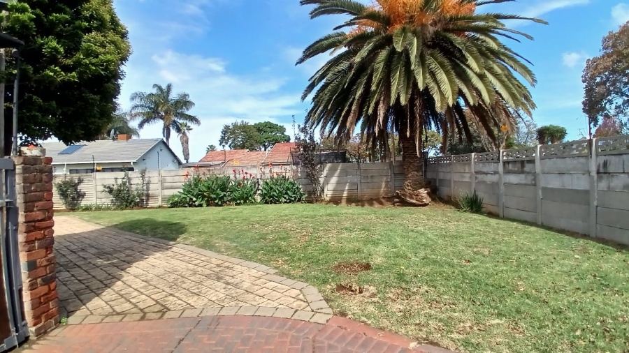 3 Bedroom Property for Sale in Bonaero Park Gauteng