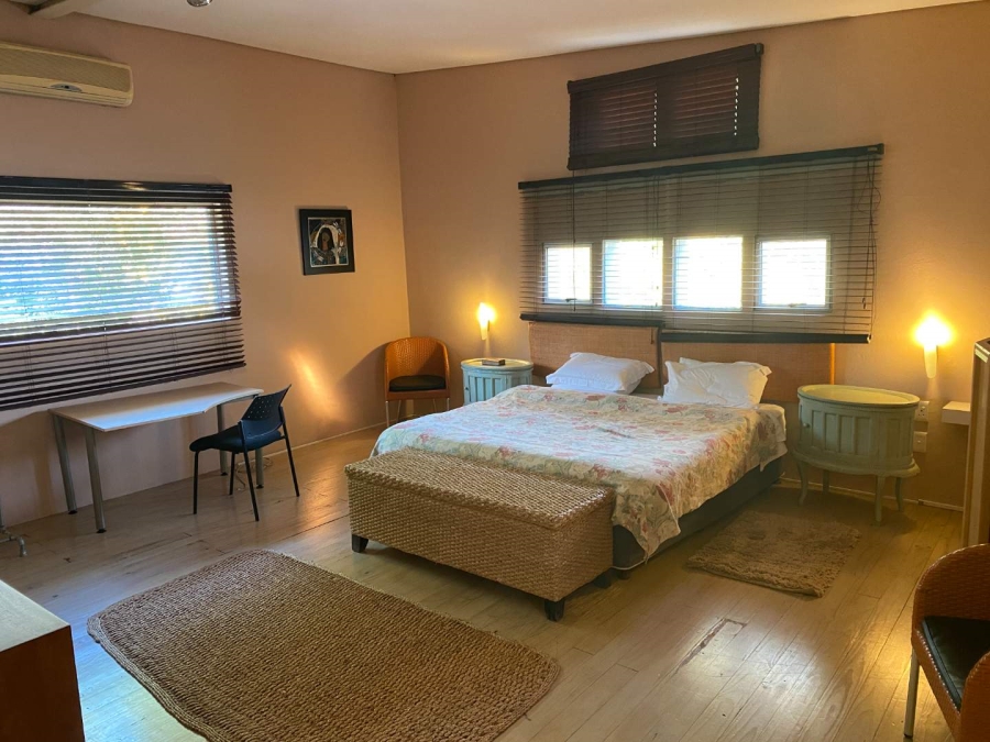 To Let 1 Bedroom Property for Rent in Craighall Park Gauteng