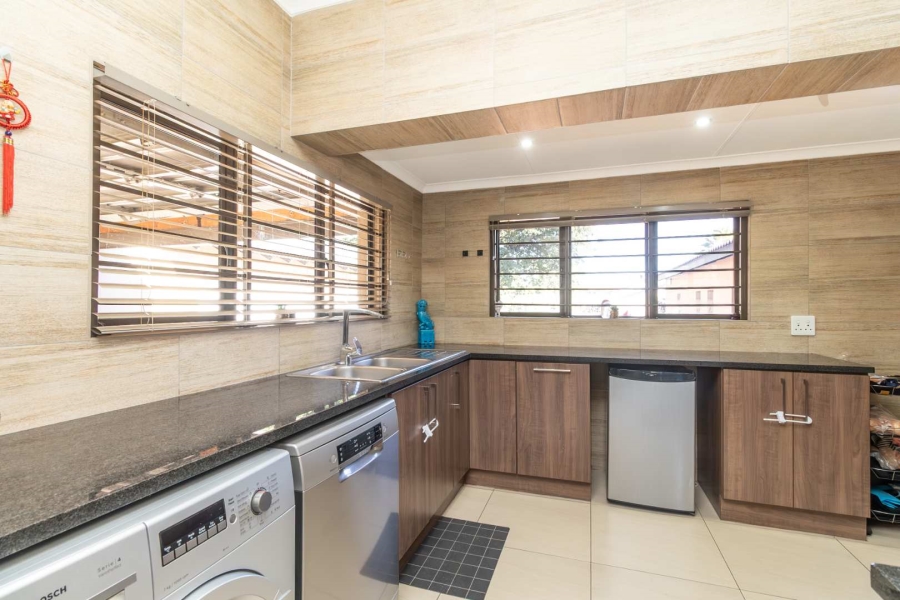3 Bedroom Property for Sale in Sunninghill Gauteng