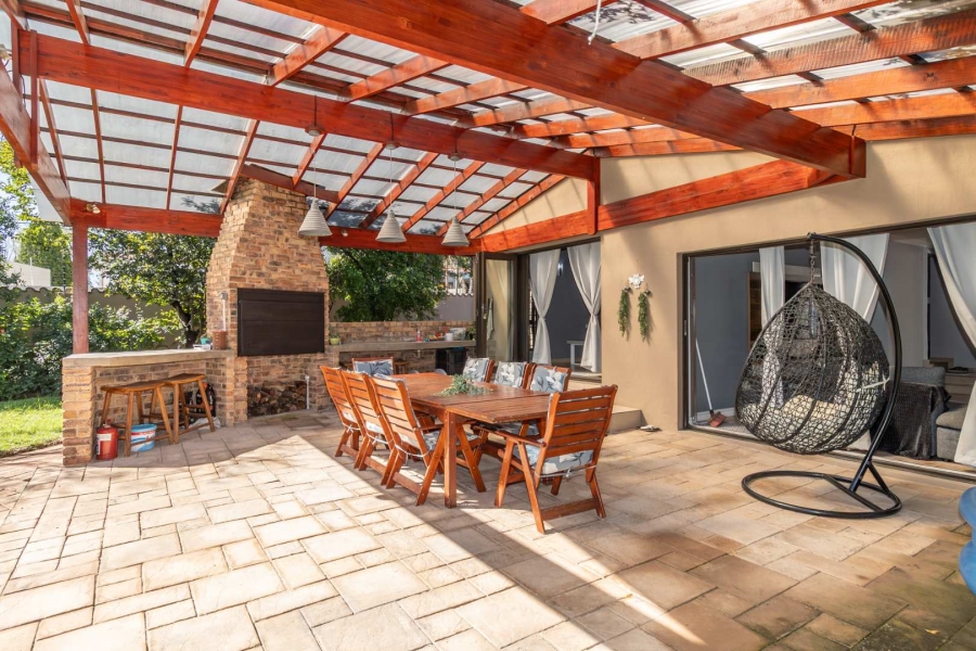 3 Bedroom Property for Sale in Sunninghill Gauteng