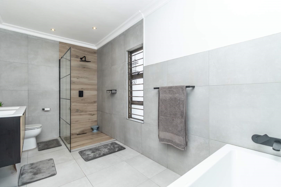 3 Bedroom Property for Sale in Sunninghill Gauteng