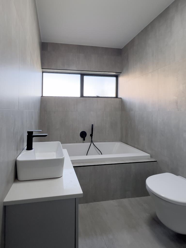 4 Bedroom Property for Sale in Midstream Heights Gauteng