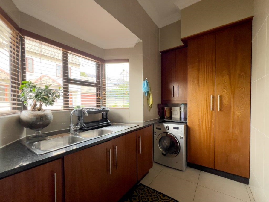 3 Bedroom Property for Sale in Candlewoods Country Estate Gauteng
