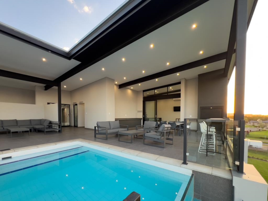 To Let 2 Bedroom Property for Rent in Midstream Estate Gauteng
