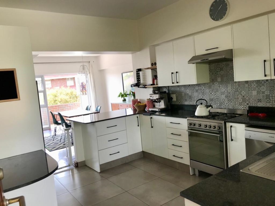 1 Bedroom Property for Sale in Waverley Gauteng