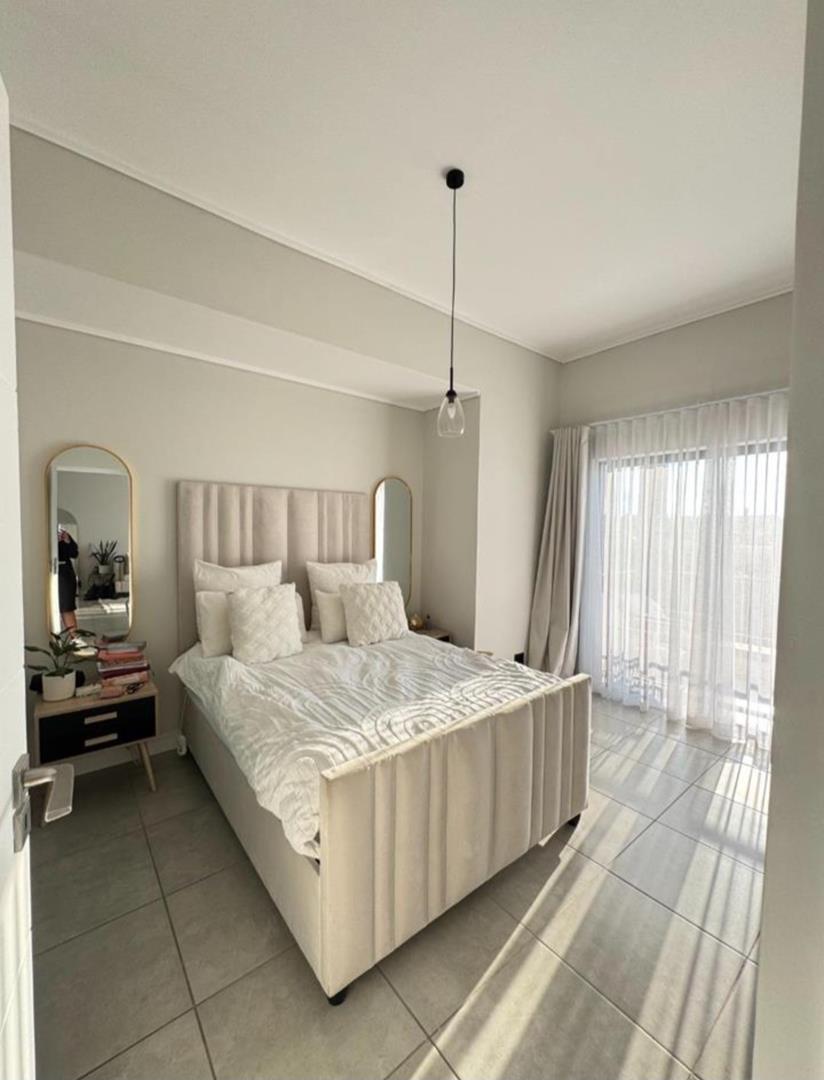 1 Bedroom Property for Sale in Waterfall Gauteng