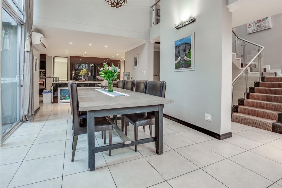 8 Bedroom Property for Sale in Kyalami Gauteng