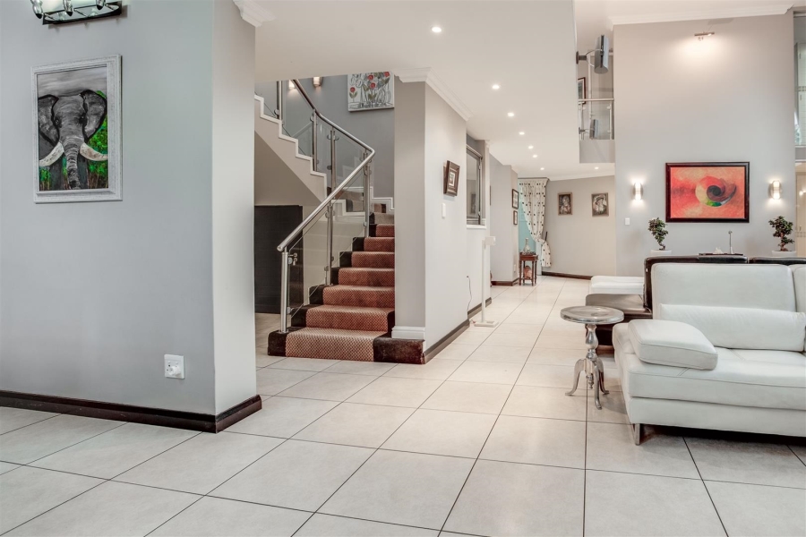 8 Bedroom Property for Sale in Kyalami Gauteng
