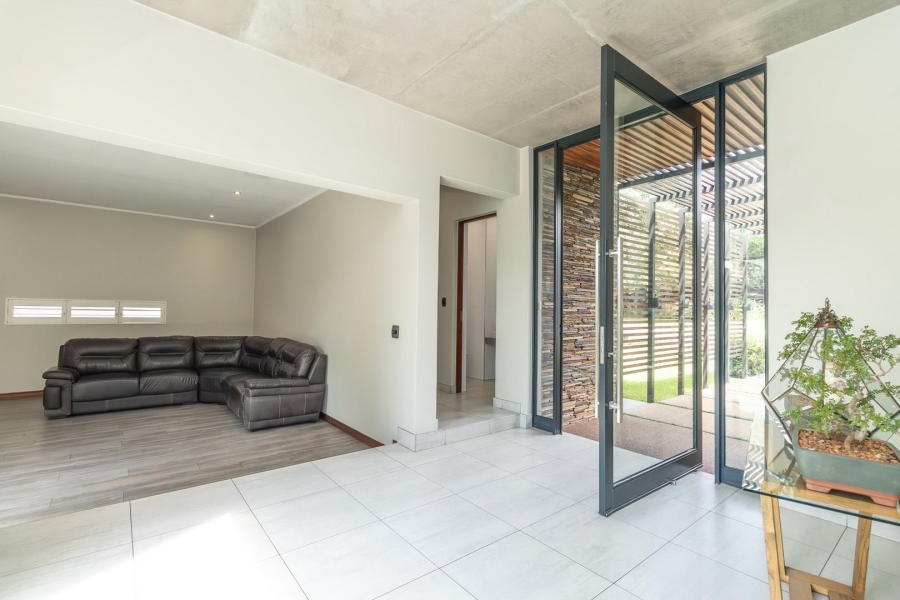 4 Bedroom Property for Sale in Helderfontein Estate Gauteng