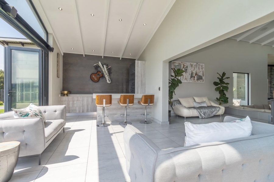 4 Bedroom Property for Sale in Helderfontein Estate Gauteng