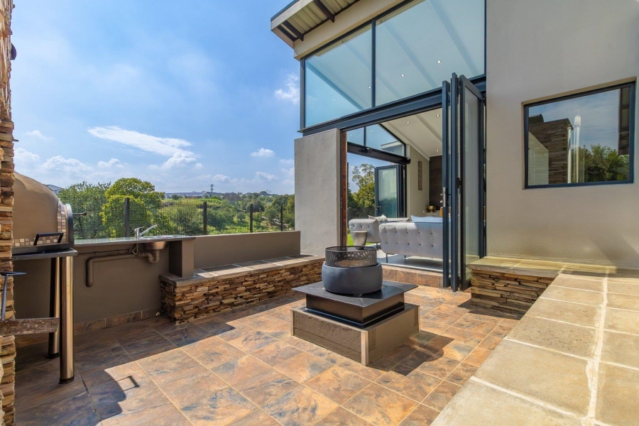 4 Bedroom Property for Sale in Helderfontein Estate Gauteng